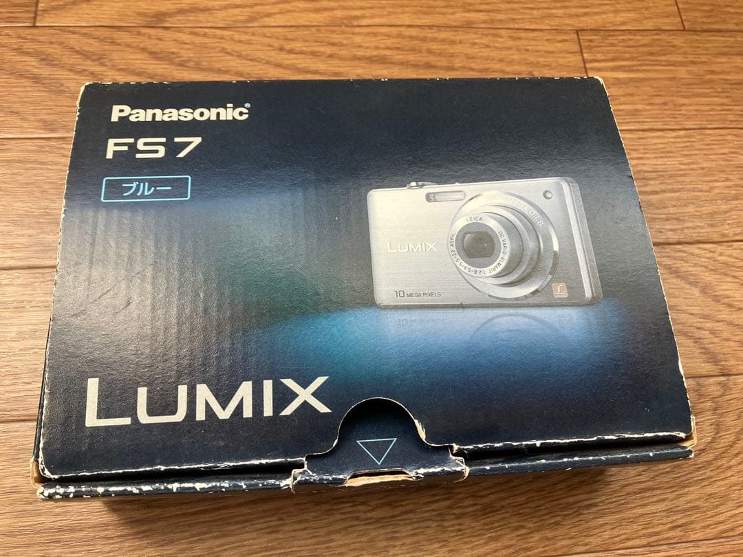 Panasonic コンパクトデジタルカメラ LUMIX DMC-FS7