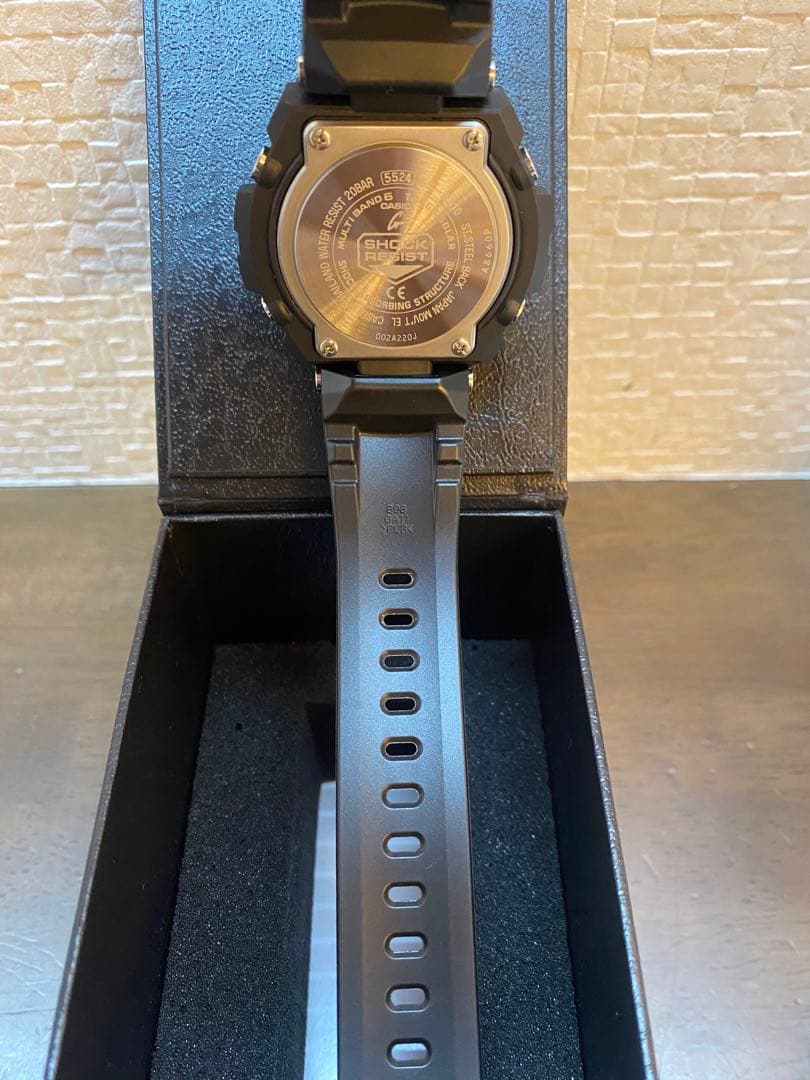 【猫雪です】G-SHOCK GST-W310 電波ソーラータフソーラー