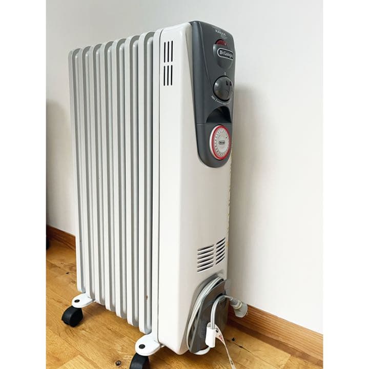 レトロ デロンギ オイルヒーター DeLonghi HR030812EC