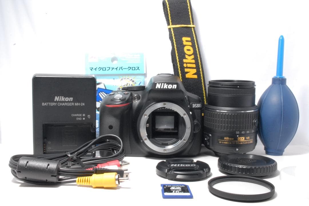 新品級ショット数　Nikon　D5300　WiFi搭載　回転式モニター
