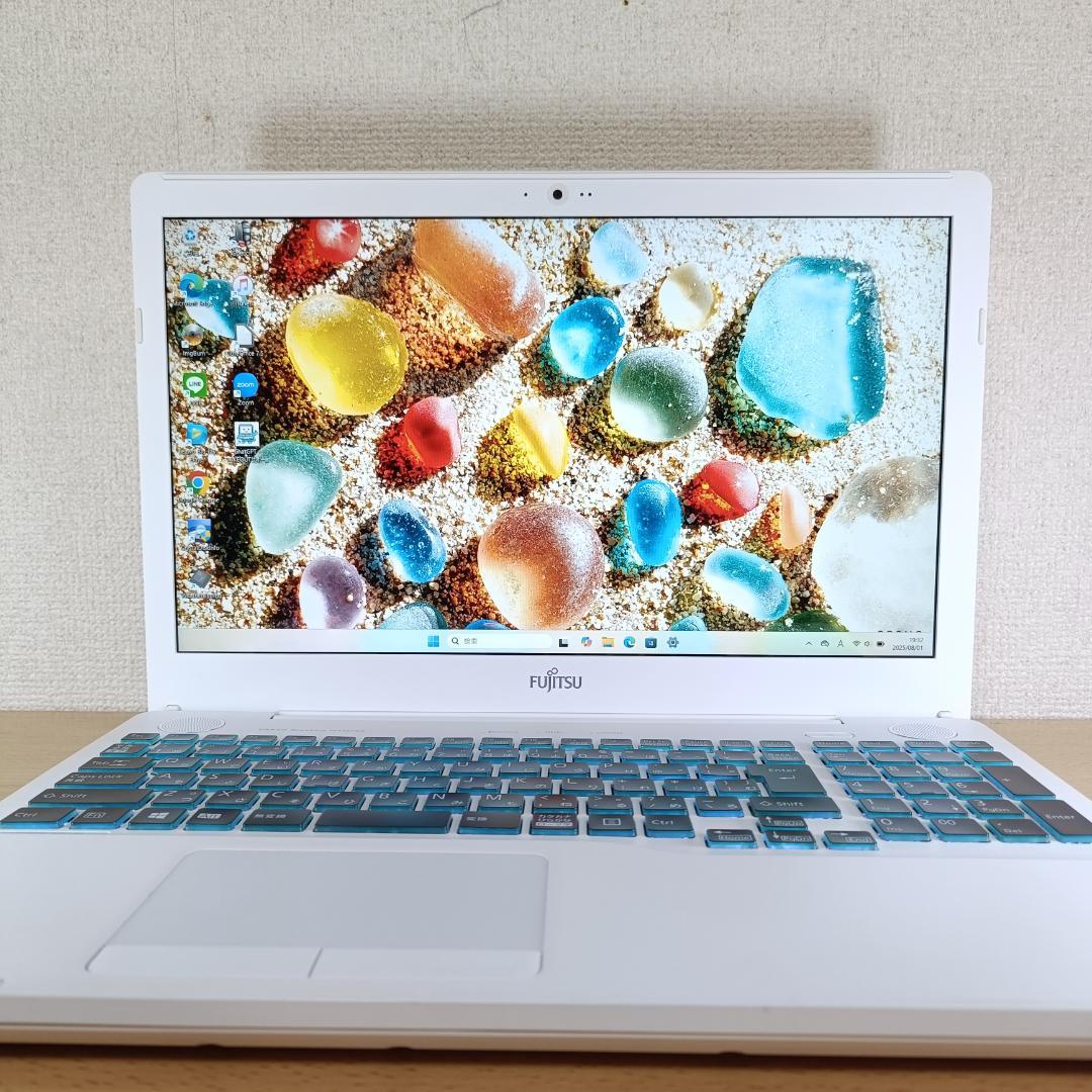 Windows11 i7 ノートPC SSD 1TB メモリ24GB 富士通 白