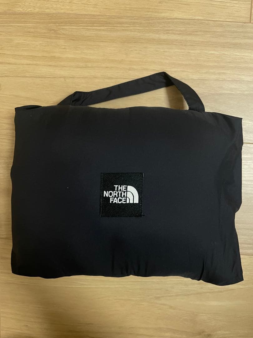 THE NORTH FACE ダウンケープ　シェルブランケット