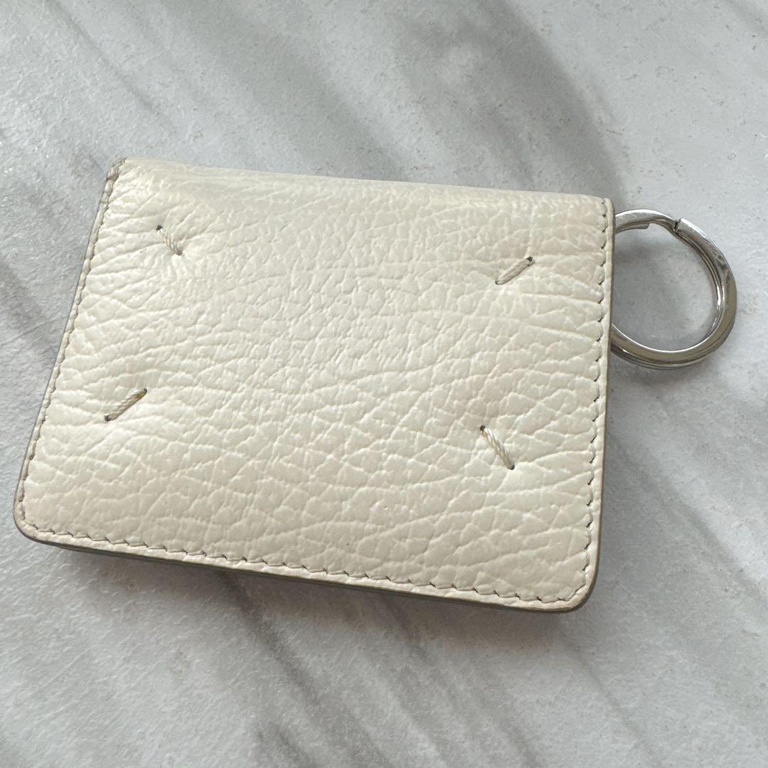 ⭐︎油⭐︎ 美品 メゾンマルジェラ キーリング付カードケース　正規品　白