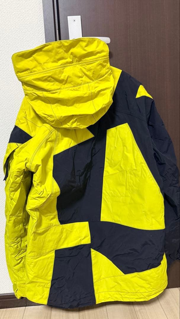 【未使用タグ付き】DESCENTE デサント　スノーボードウェア！