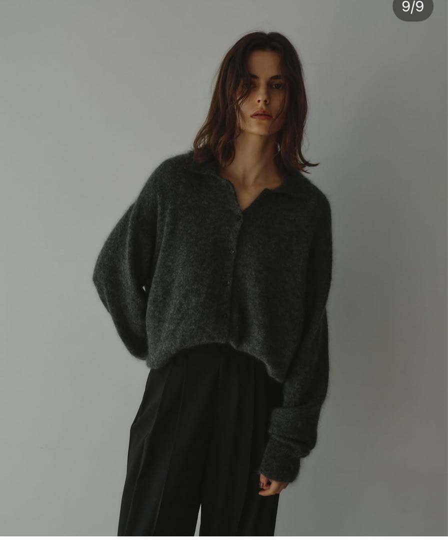 【美品】 ダークグレー ボタン付きカーディガン