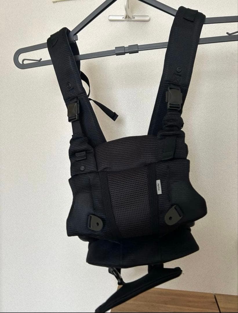 Aprica ラクリス 抱っこ紐　ブラック