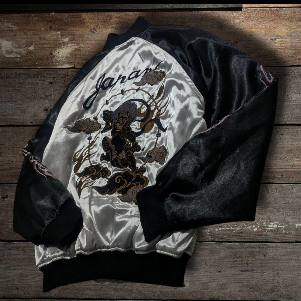 90s　ビンテージ　サテン　スカジャン　和柄　風神雷神　アーム刺繍　シルバー　黒