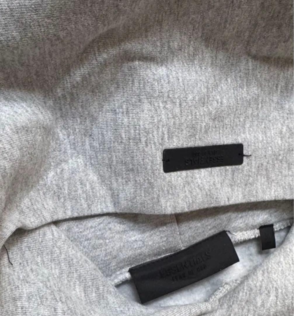 FEAR OF GOD ESSENTIALS パーカー