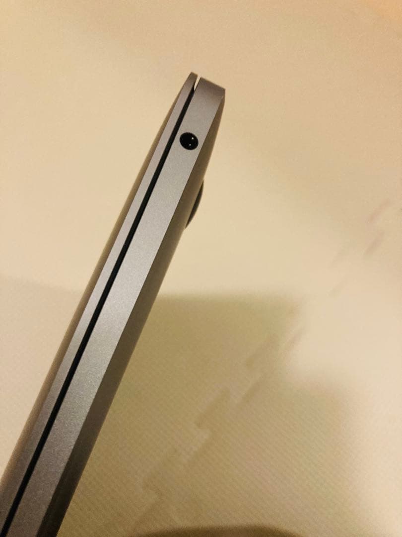 MacBook Air M1 シルバー 256GB