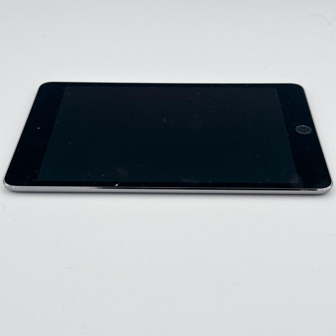 【美品】Apple iPad mini 4 128GB Wi-Fiモデル