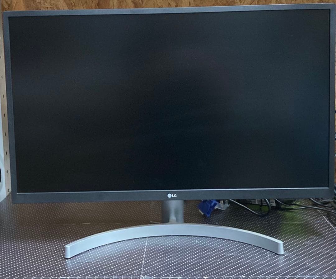 まい⭐︎ LG 27UL500 HDMIケーブル付き