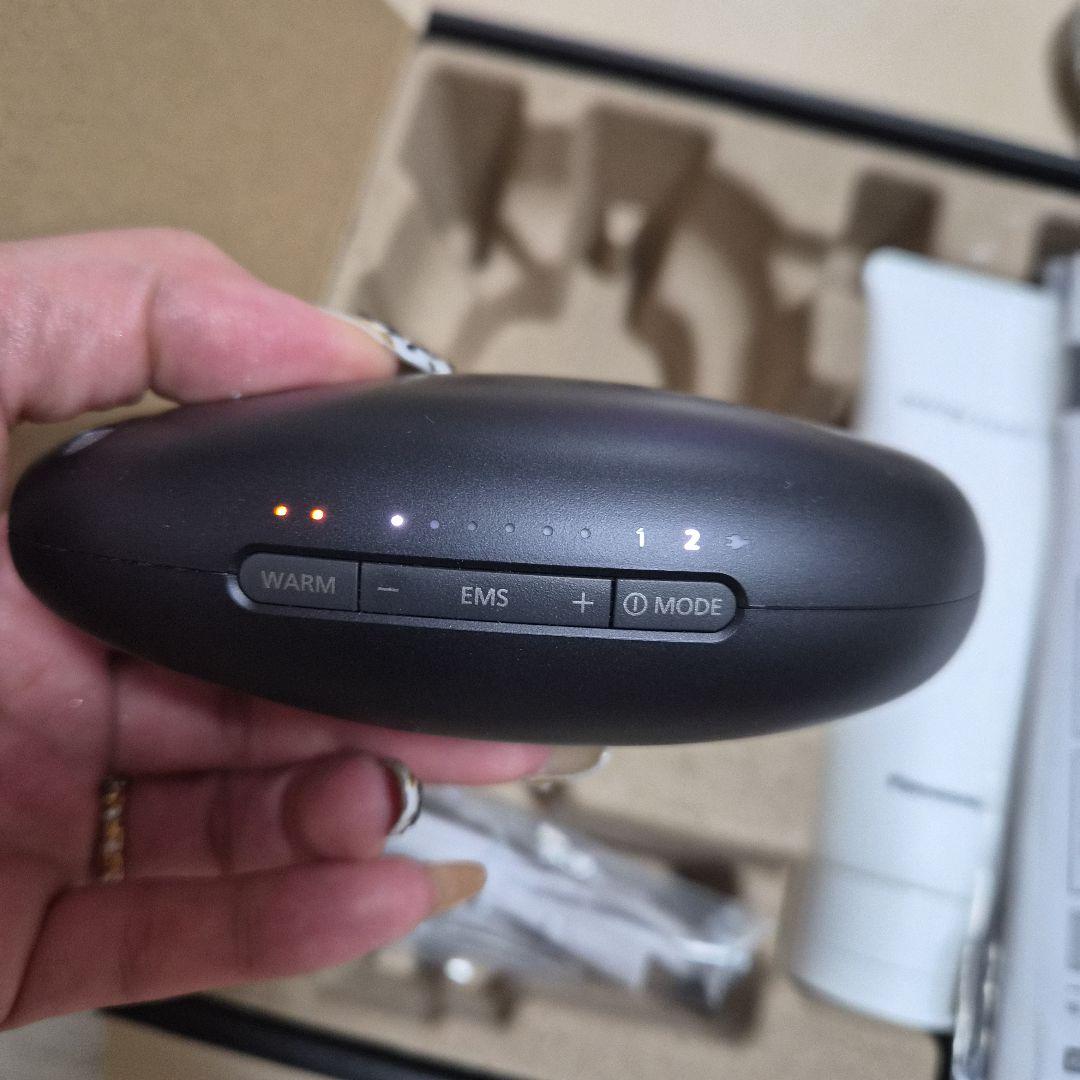 【新型】Panasonic 美顔器 温熱 EMS機能 EH-SP86-K