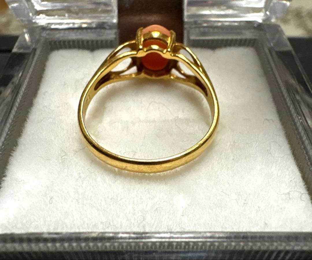 １８Ｋ　珊瑚の指輪　ビンテージリング