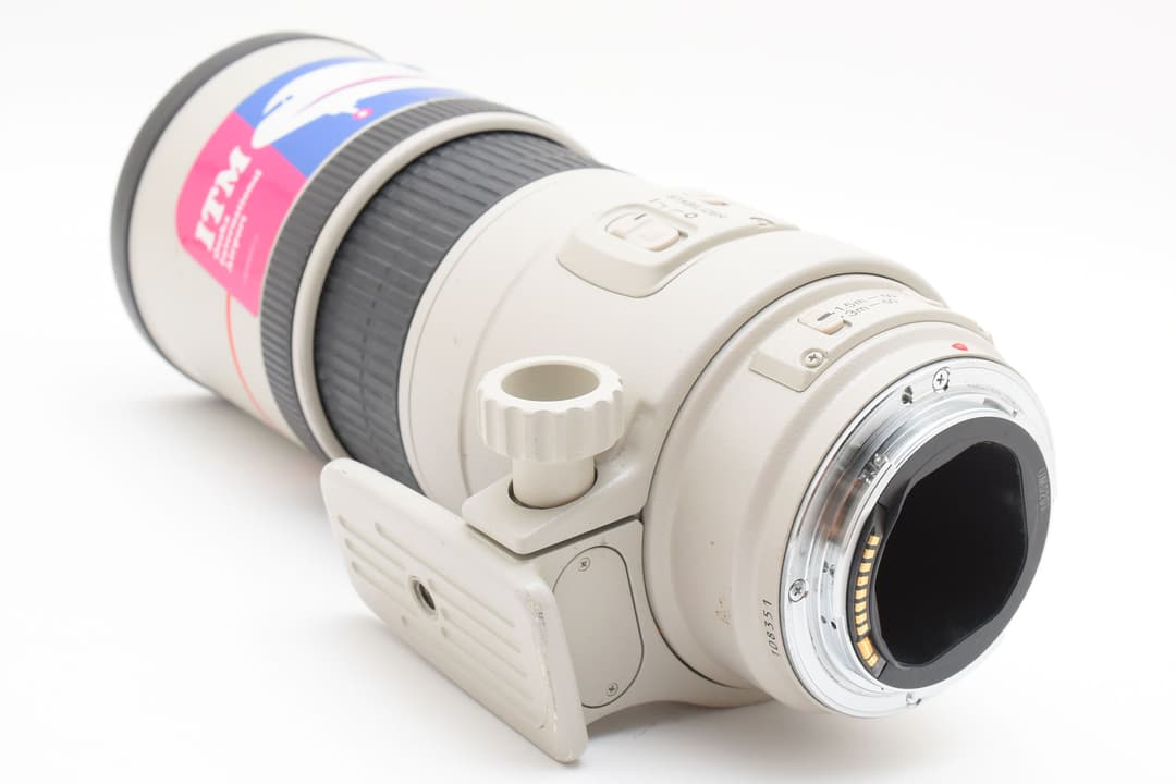 キヤノン　Canon EF 300mm F4 L IS USM