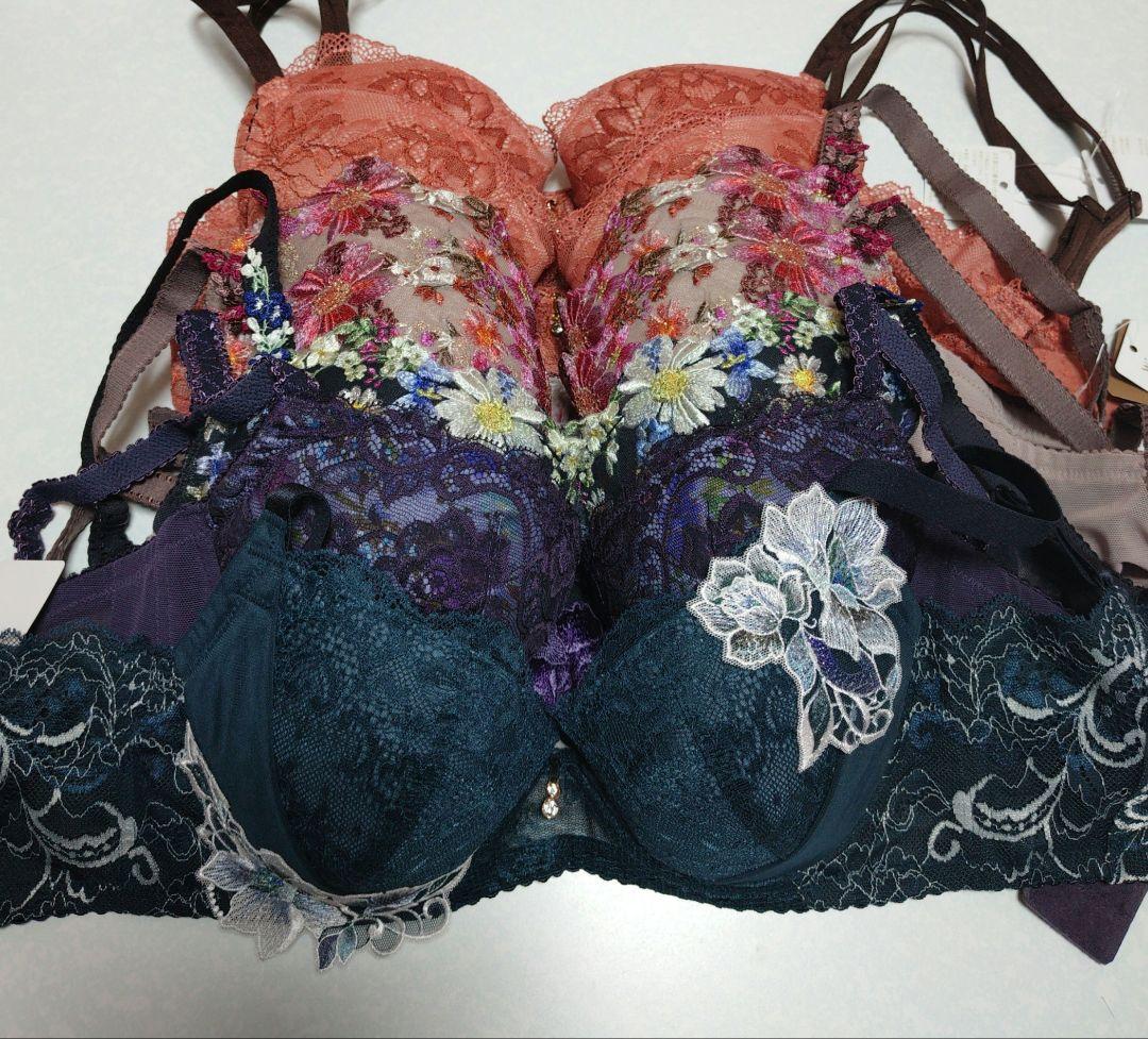 専用　Wacoal　wing レシアージュ　ブラジャーセット　E65