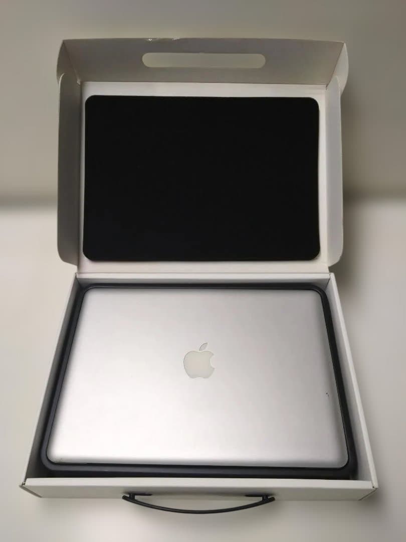 MacBook本体 Apple MacBook Late 2008