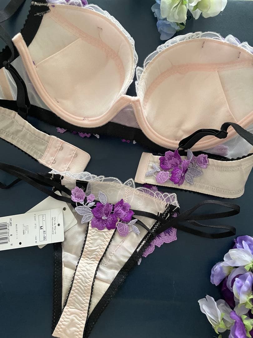 サルート D70/M 22G VI 王様と私