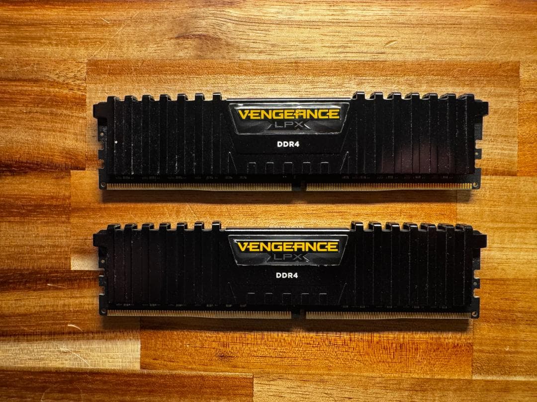 メモリー Vengeance LPX DDR4 64GB (32GB x2)