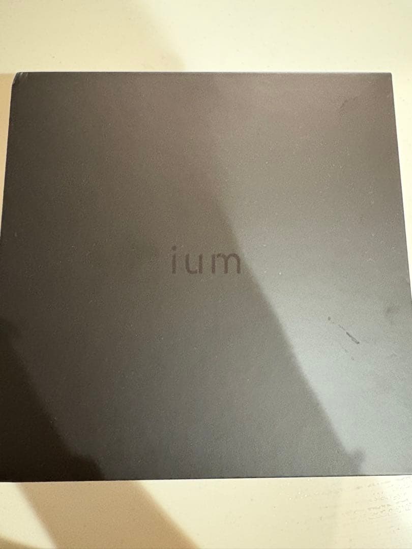 IUM-HS-K ブラック EMSマッサージ器　箱付き