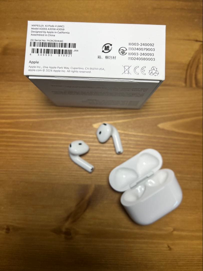 AirPods 4世代 ノイズキャンセリング搭載 モデル ケース付き
