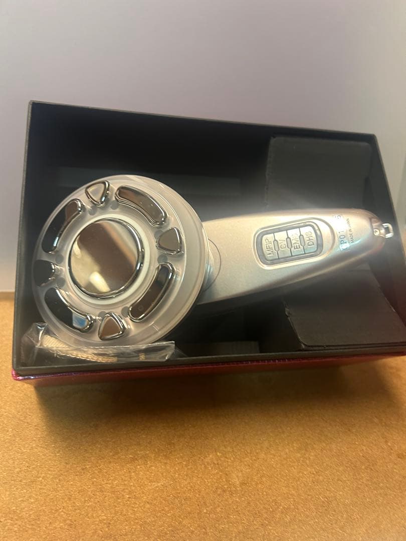 【新品未使用】 Dr.Cavier Glosst Plus 美顔器 プロ仕様