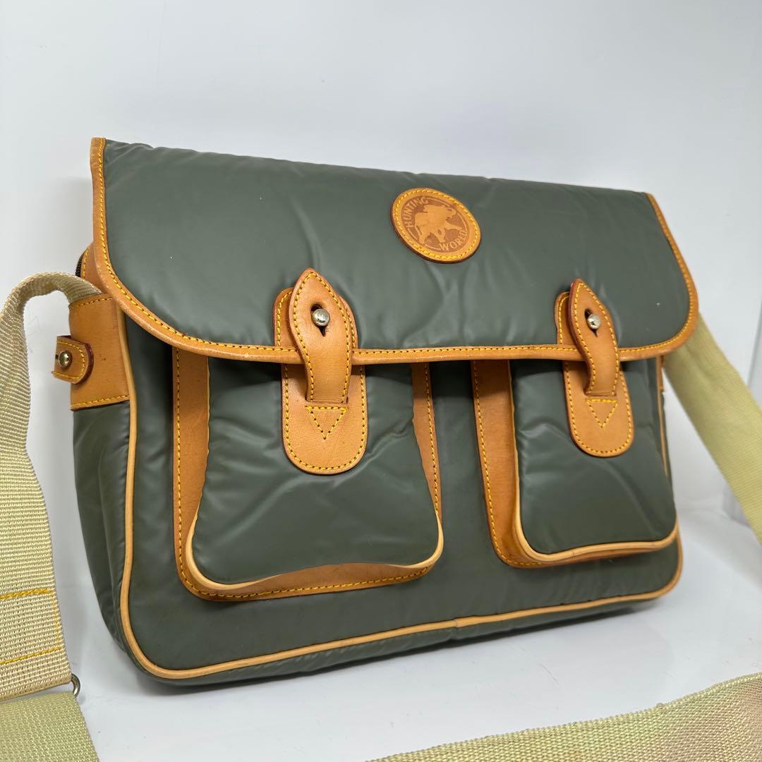 HUNTING WORLD メッセンジャーバッグ オリーブグリーン　N2-4