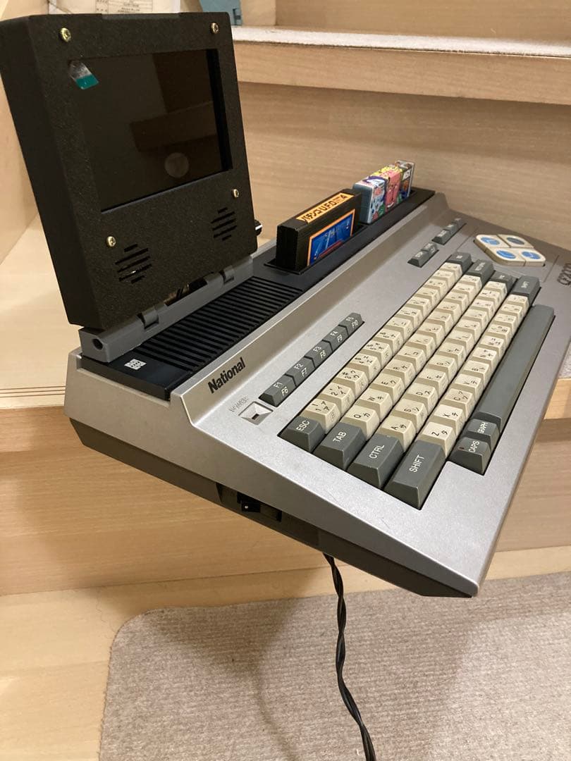 MSX CF-2000 ナショナル LT化　TFT液晶,スピーカー搭載