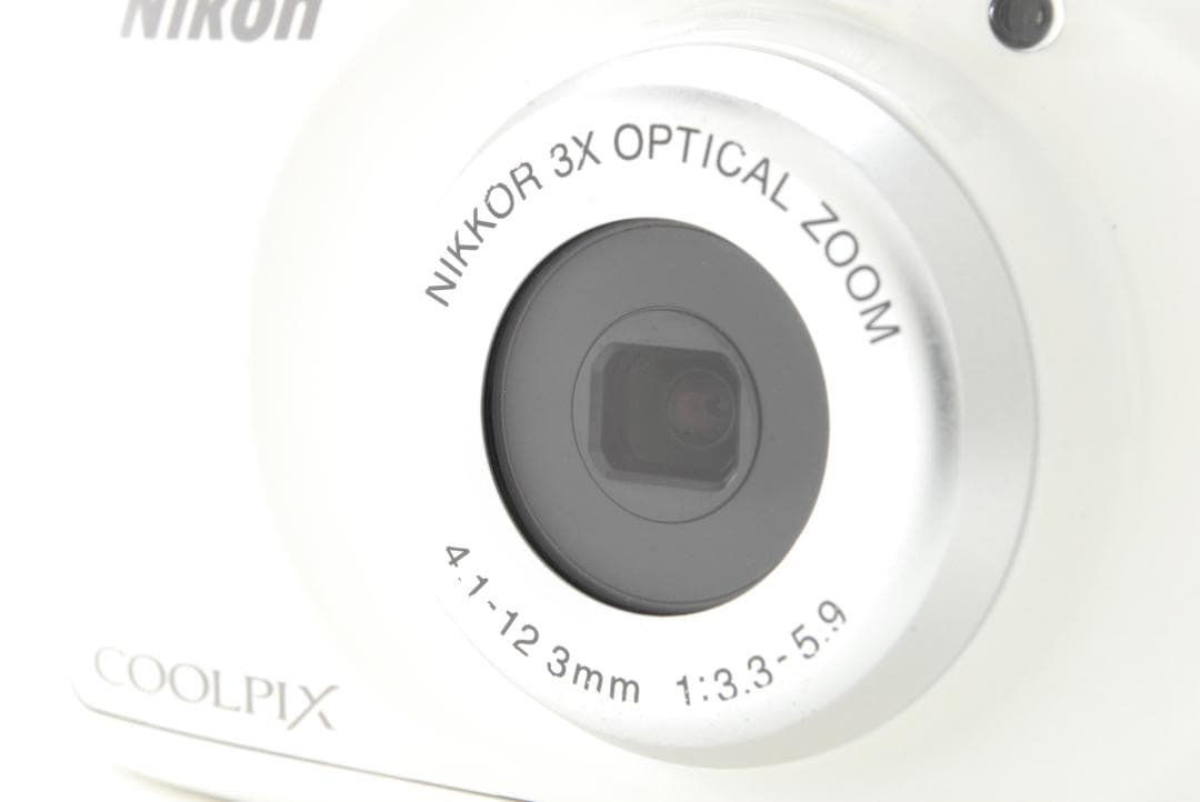 Nikon COOLPIX S33 白 デジタルカメラ 動作確認済み