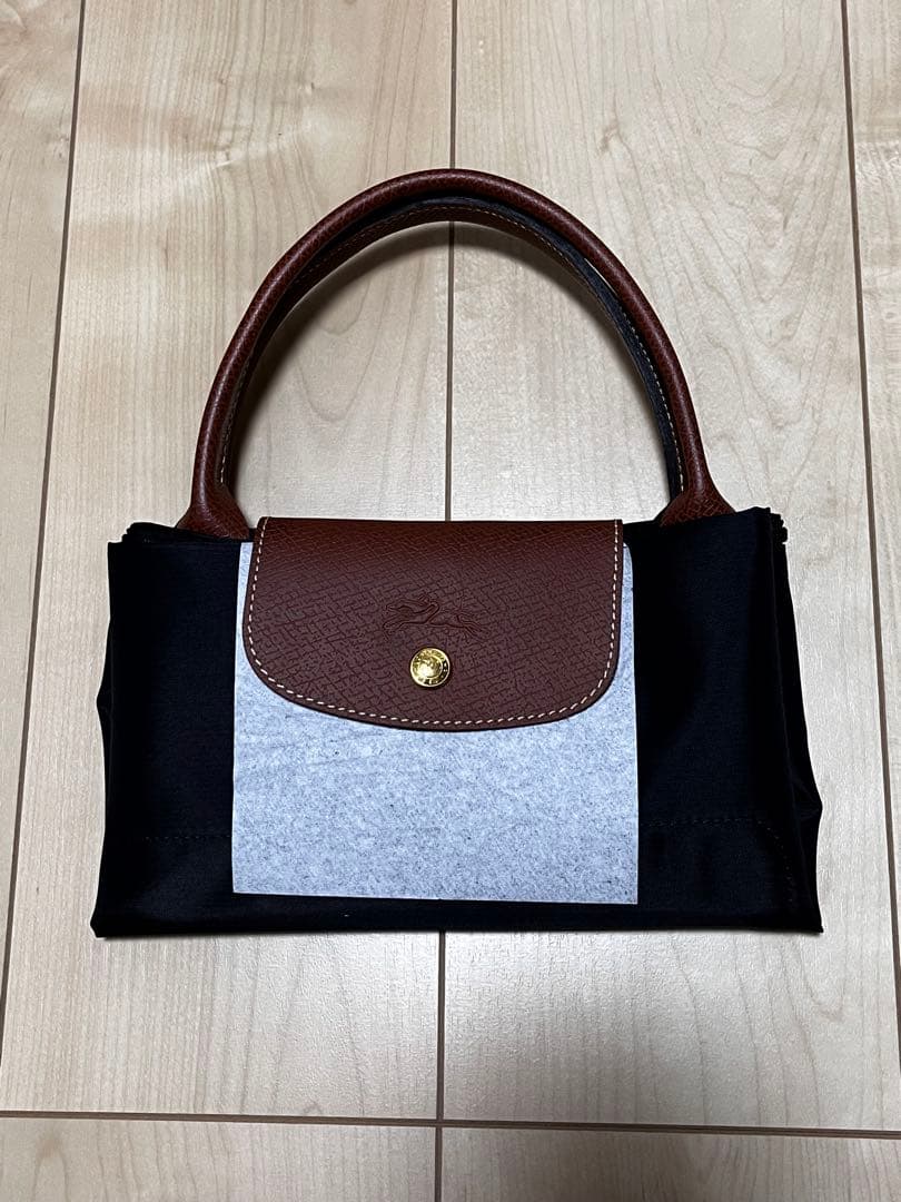Longchamp ルプリアージュM 黒