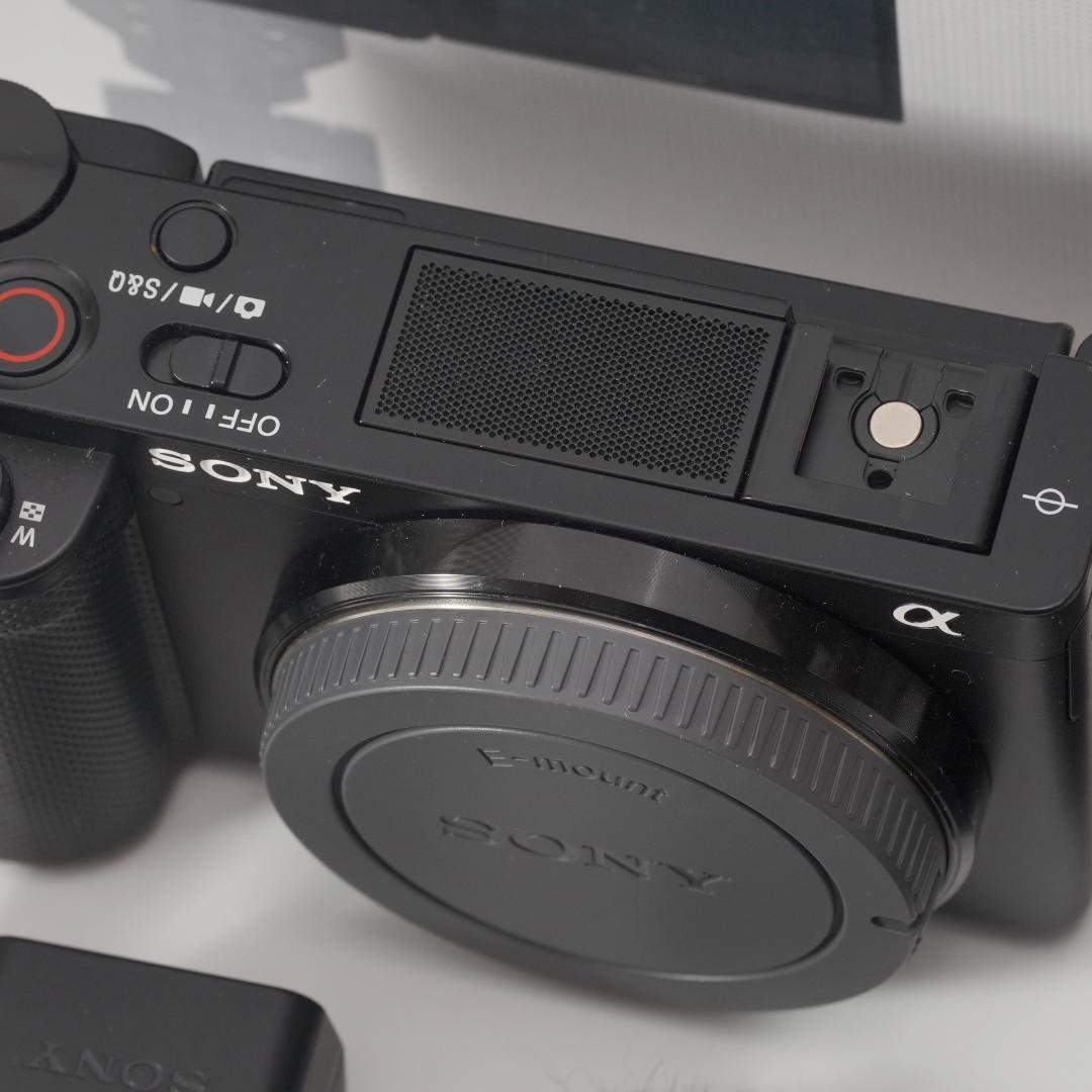 SONY VLOGCAM ZV-E10 ボディ＋充電器＋予備バッテリー
