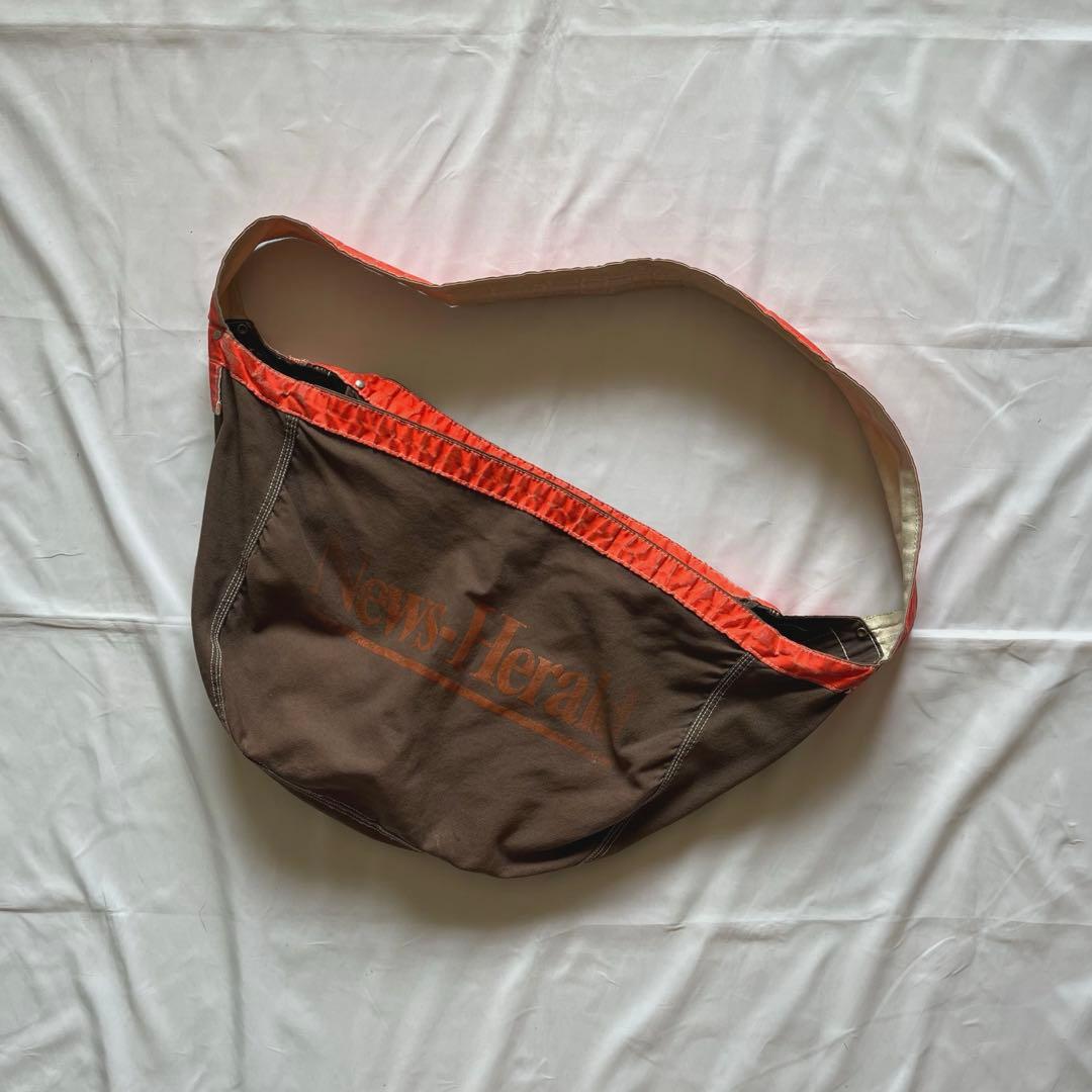 古着　70s　ヴィンテージ　ニュースペーパーバッグ