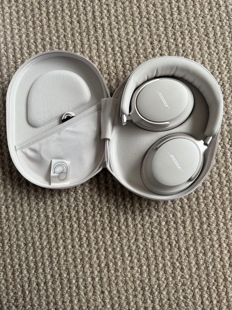 ＬBOSE QuietComfort Ultra ワイヤレスヘッドホン