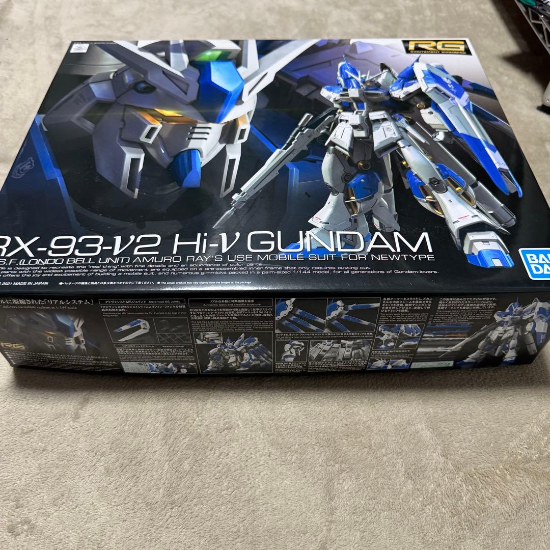 RG 機動戦士ガンダム 逆襲のシャア Hi-νガンダム 1/144スケール