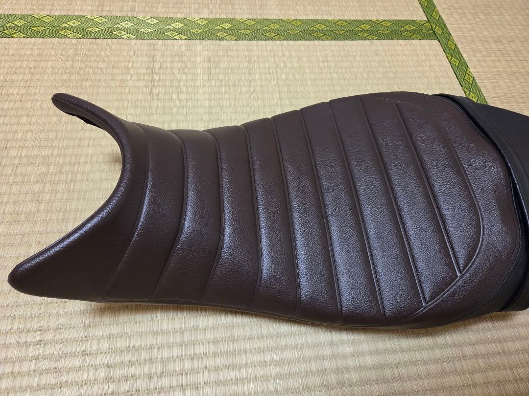 SV650X 純正シート