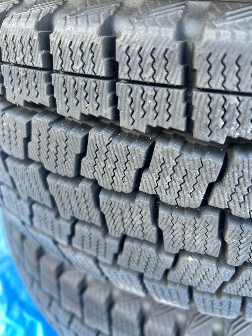 Satoshi様用 ハイエース用 2022年製 スタッドレスタイヤ 4本セット
