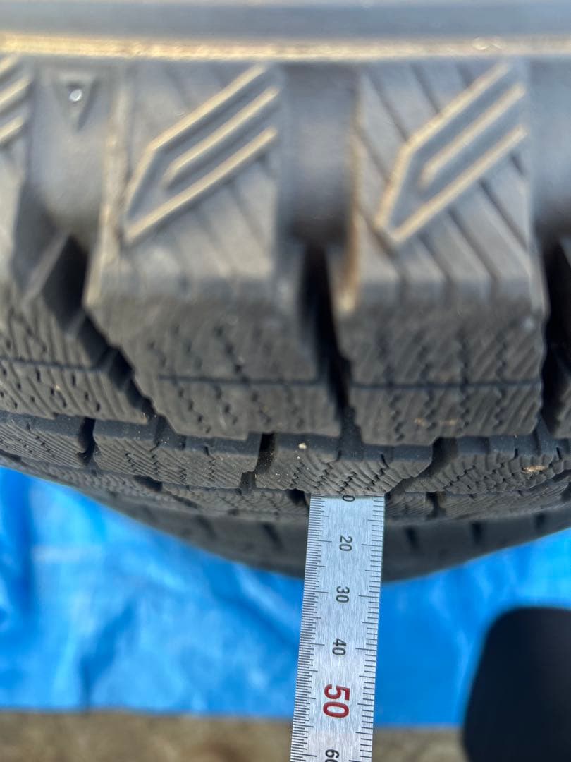 Satoshi様用 ハイエース用 2022年製 スタッドレスタイヤ 4本セット