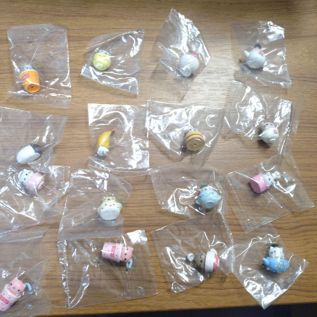 未開封　にゃんにゃんにゃんこ　ストラップ　32個セット