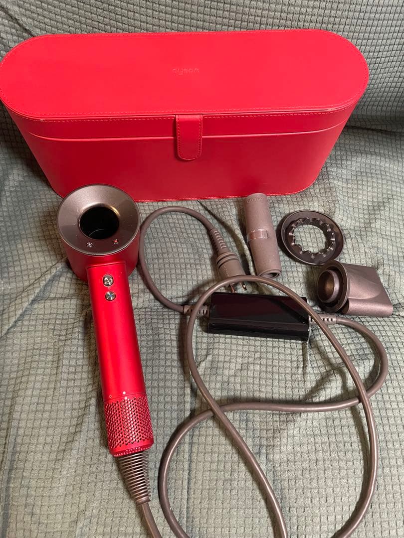 ダイソン　ドライヤー　レッド　BOX付き　Dyson