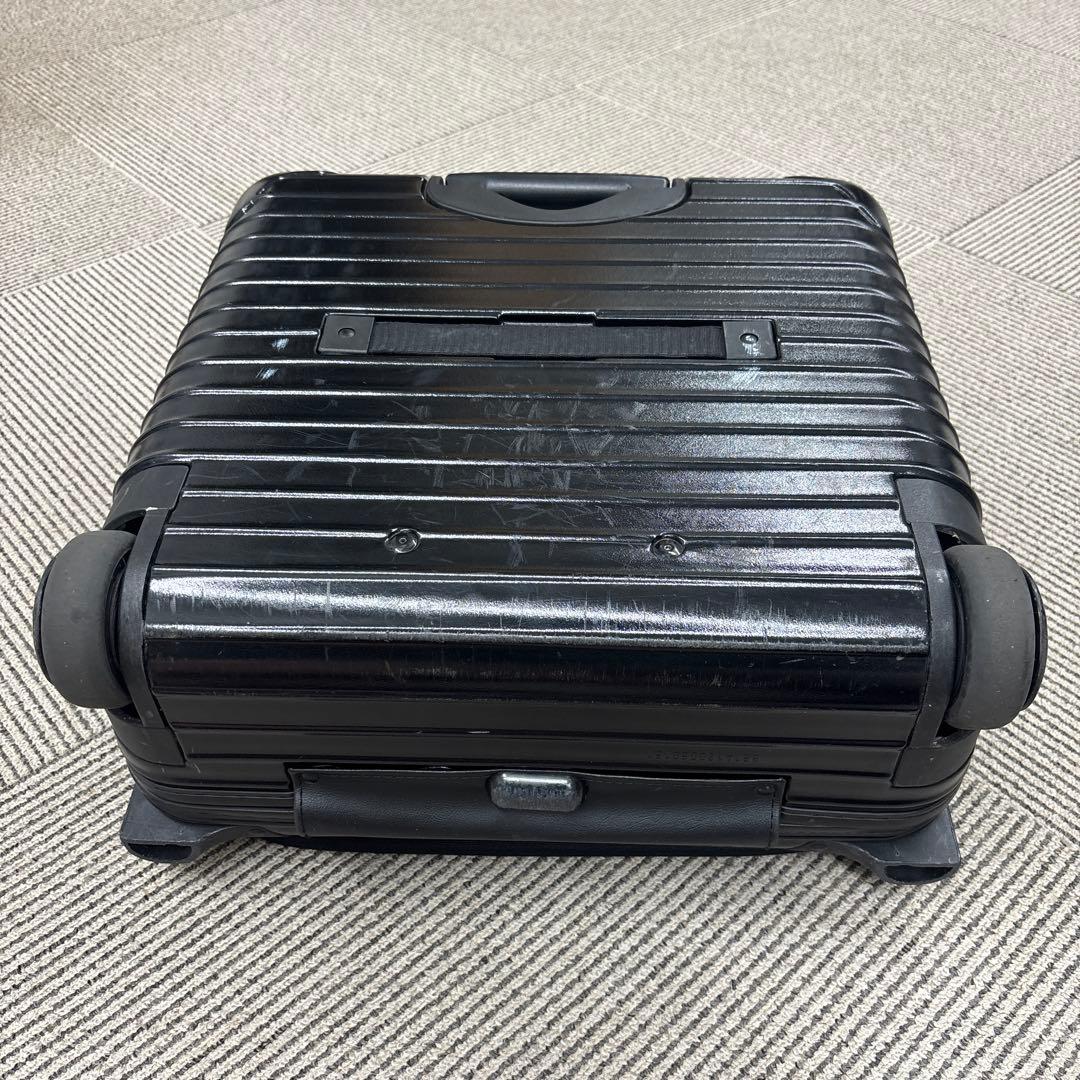 RIMOWA ビジネストロリー　【ボレロ】　キャリーカート　リベット周り割れあり