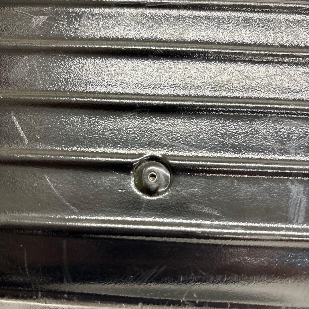 RIMOWA ビジネストロリー　【ボレロ】　キャリーカート　リベット周り割れあり