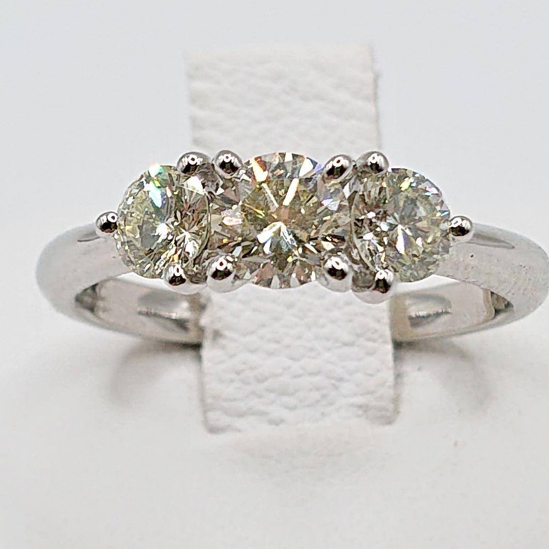 1カラットUP 3粒 天然ダイヤモンドリング プラチナ900 Pt900