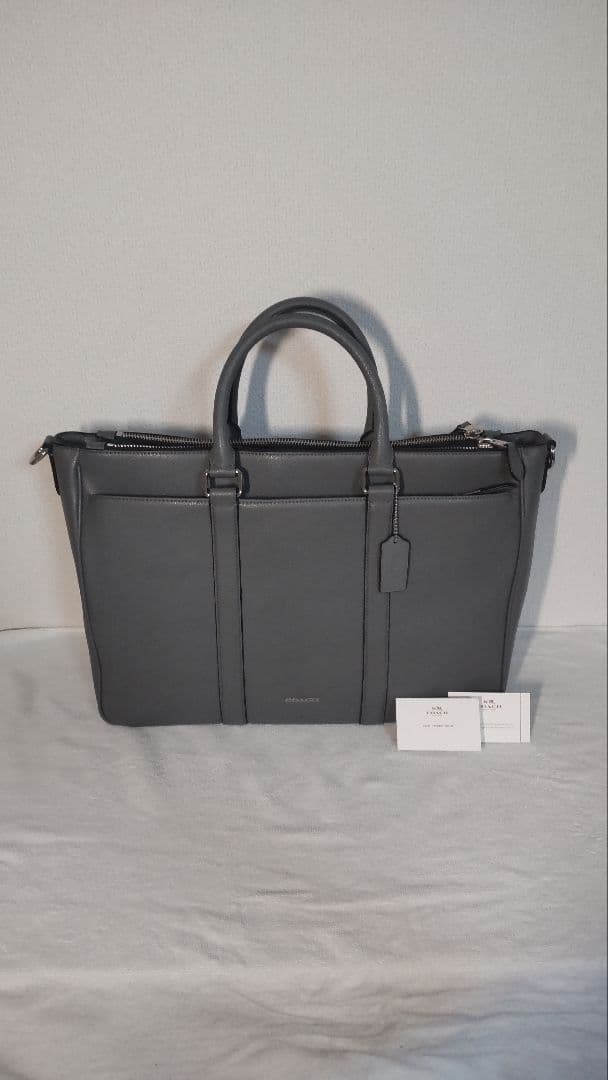 ライトグレー レザー ビジネスバッグ