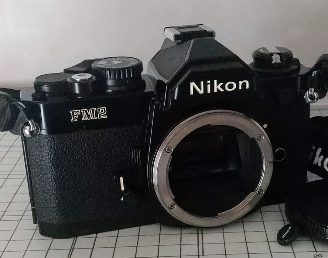 ニコン FM2 フィルム一眼レフカメラ
