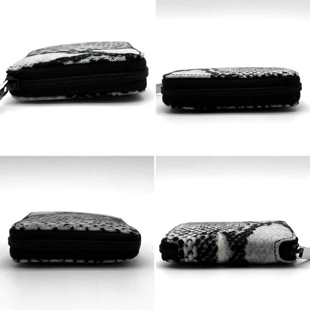 未使用保管品 グッチ ケース パイソン柄 ラウンドジップ ブルー ブラック