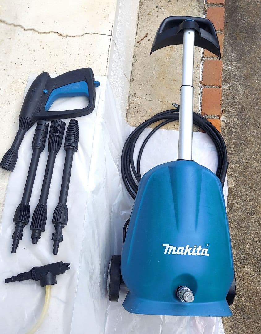 Makita 高圧洗浄機本体 2種類のノズル付き