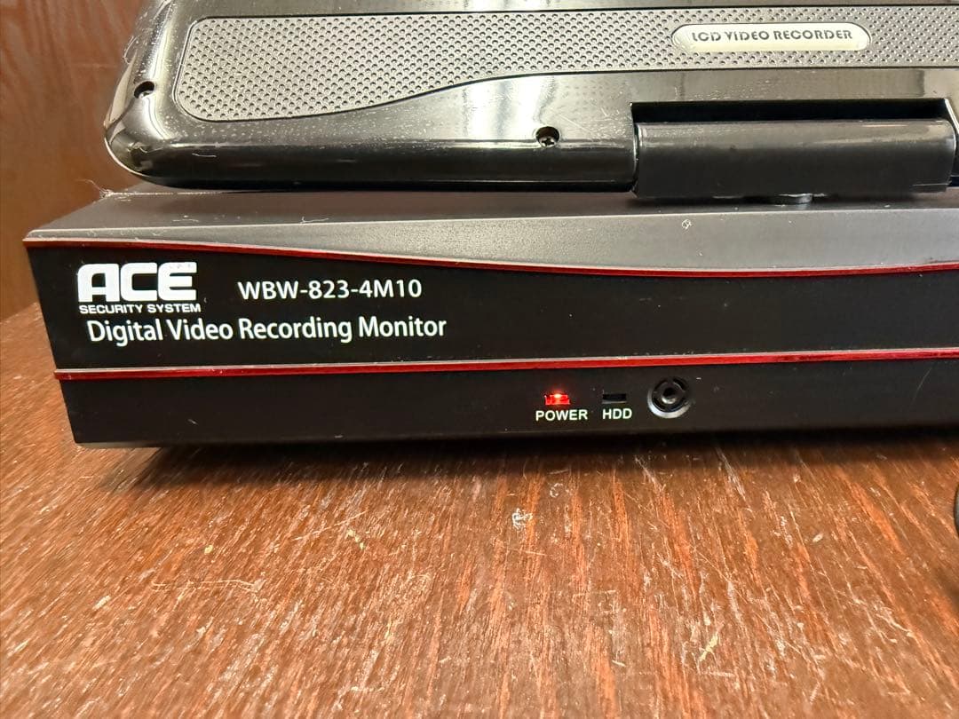 ジャンク　ACE WBW-823-4M10 デジタルビデオ録画モニター