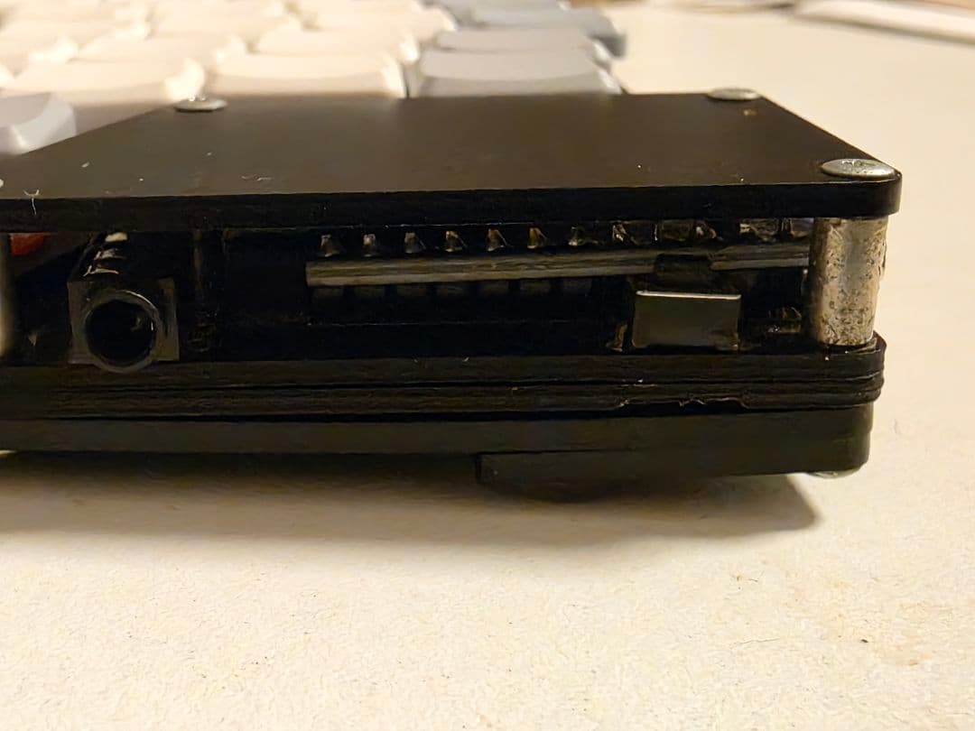 分割キーボード　ErgoFine ロープロファイル 狭ピッチ