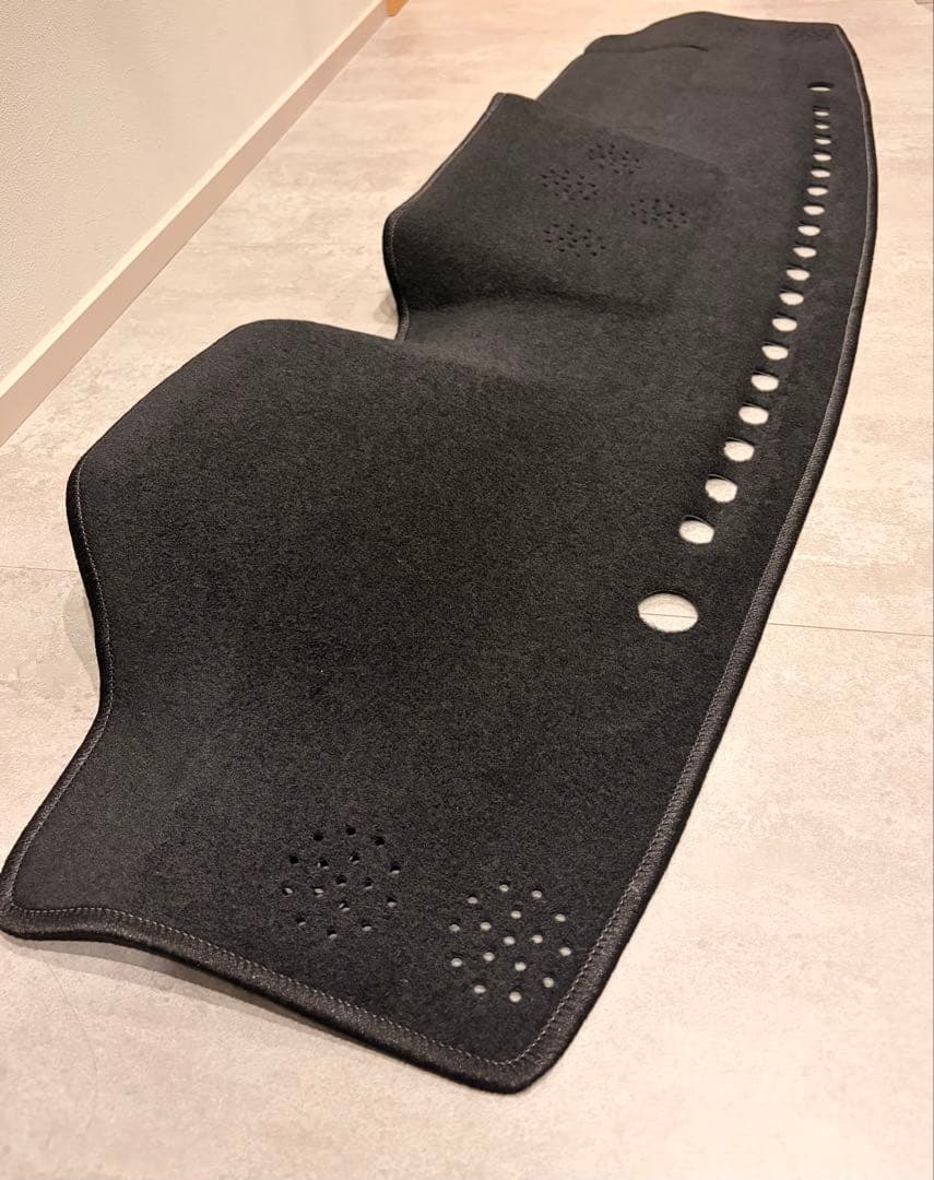 ランドクルーザープラド150系後期　ダッシュボードマット　Sunland