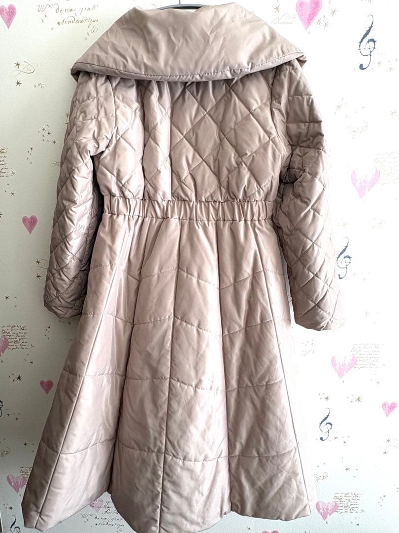 ヴァニレ ビッグカラー フレアダウンドレスコート