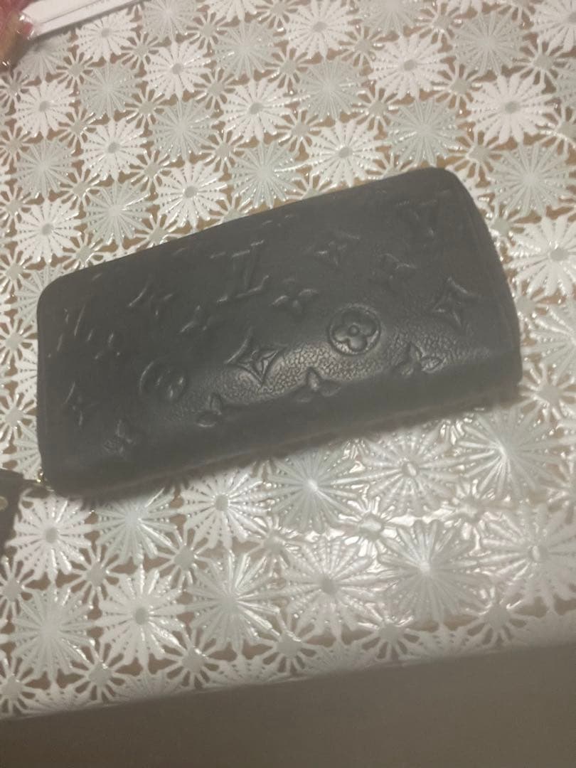 ルイ・ヴィトン 黒 長財布